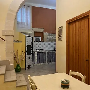 Candido Vacanze Bed & Breakfast